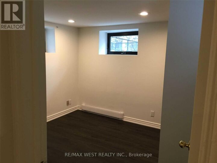 Property Photo:  152 Dowling Avenue 4  ON M6K 3A6 