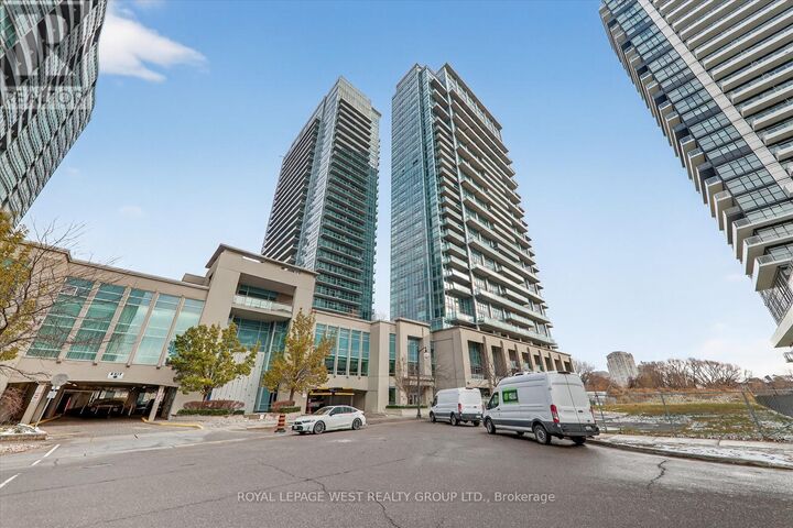 Property Photo:  165 Legion Road North 2431  ON M8Y 0B3 