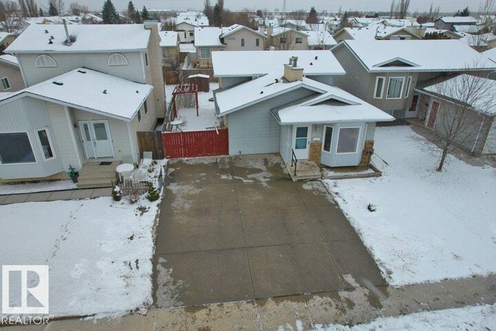 Property Photo:  7036 190 Street NW  AB T5T 5E4 