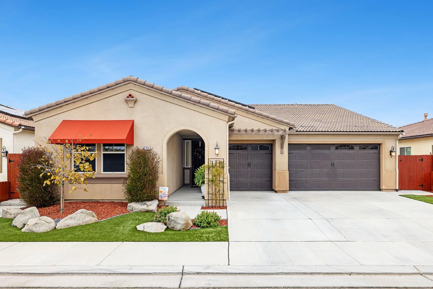 Property Photo:  3293 Soledad Avenue  CA 93619 