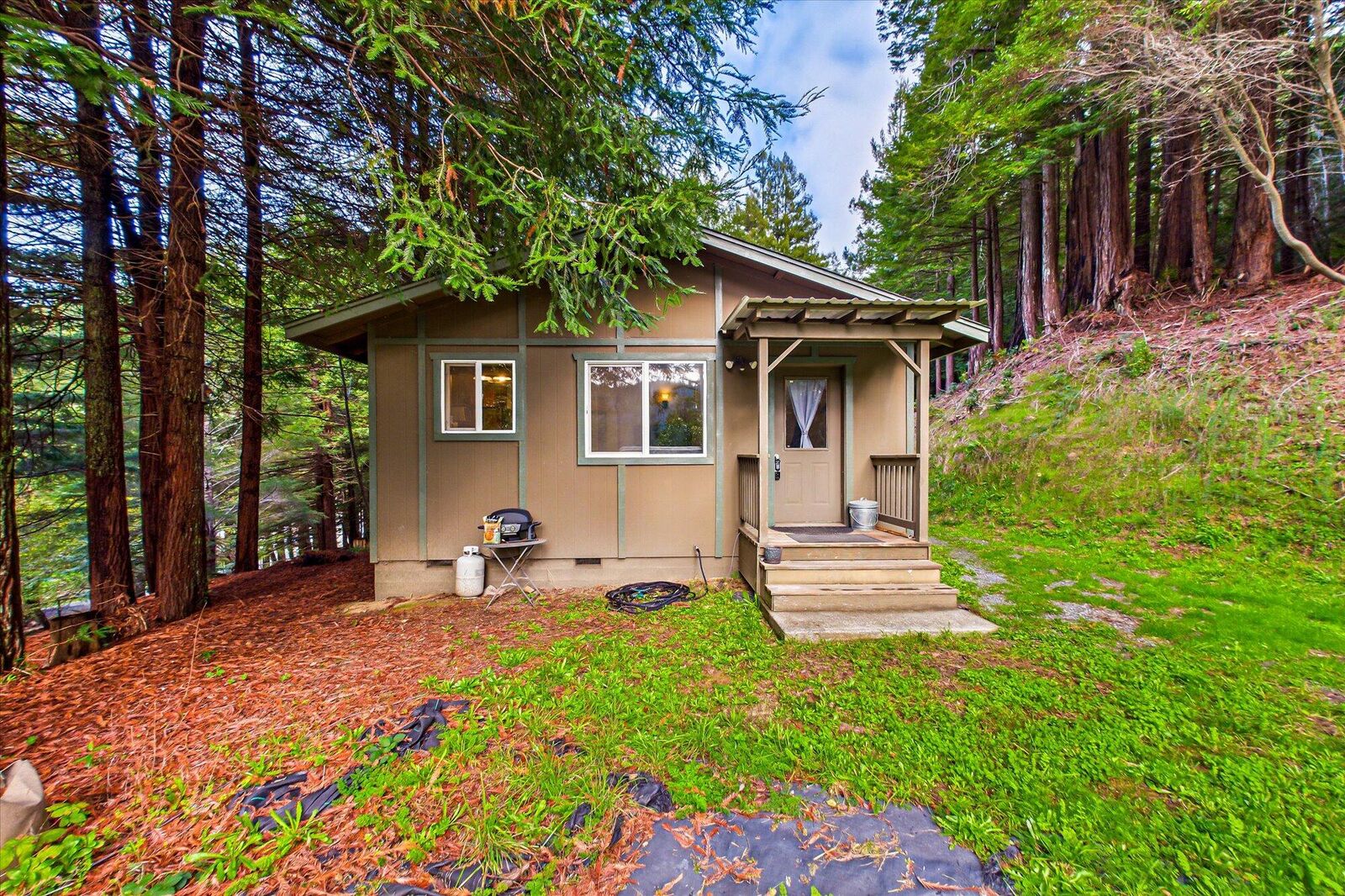 Property Photo: 220 Madrone Road CA 95571