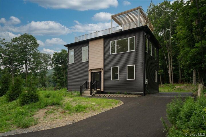 Property Photo:  15 County Highway 5  NY 10925 