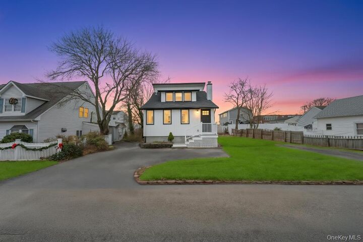 Property Photo:  751 S Hickory Street  NY 11757 