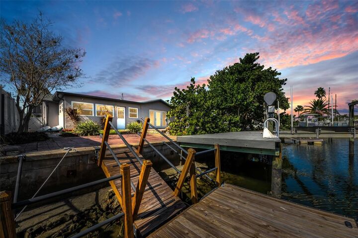 Property Photo: 13926 Darlene Avenue FL 34667