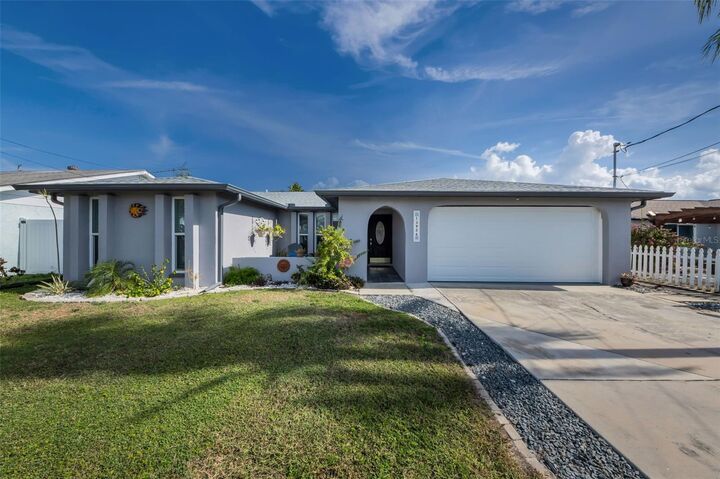 Property Photo:  13926 Darlene Avenue  FL 34667 