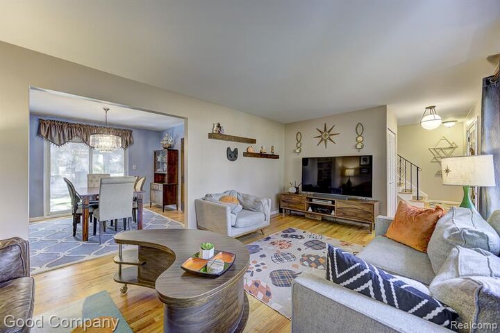 Property Photo:  30261 Buckingham Street  MI 48154 4474 