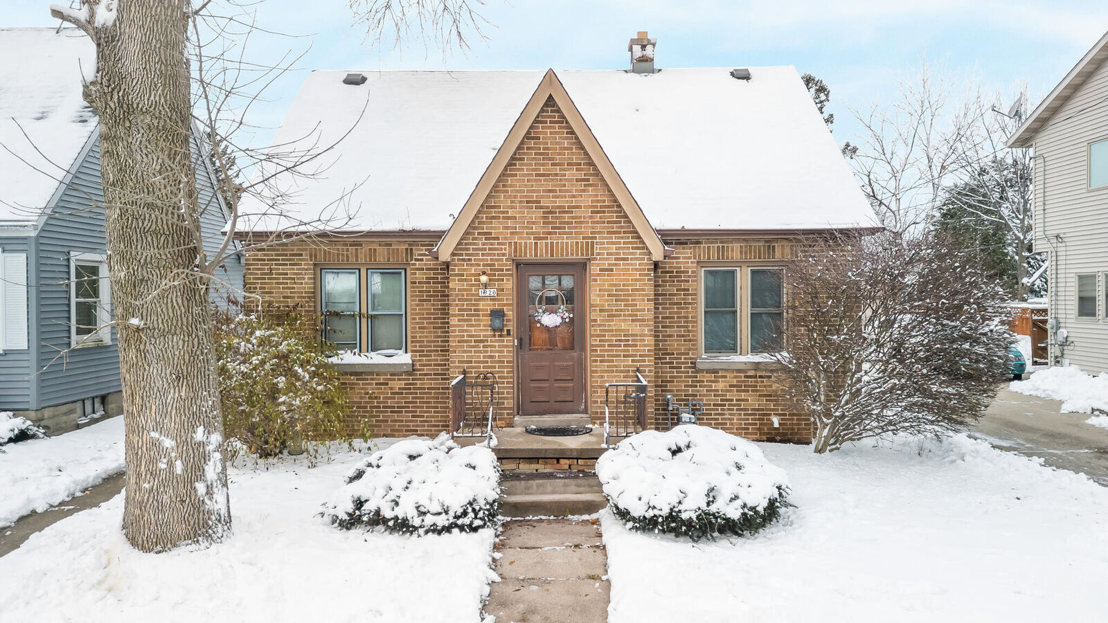 Property Photo:  1920 N 21st St  WI 53081 