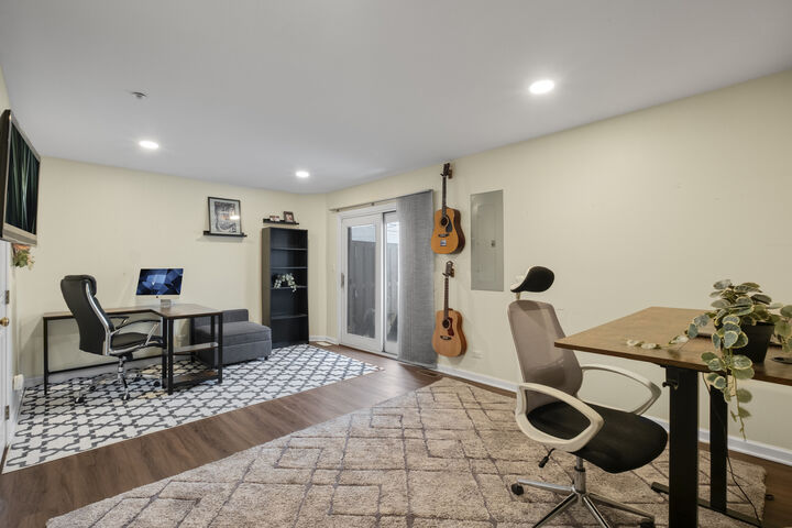 Property Photo:  3806 W Devon Avenue  IL 60712 