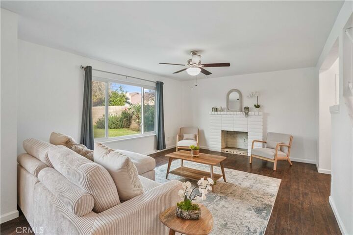 Property Photo: 1504 Santiago Court CA 93307