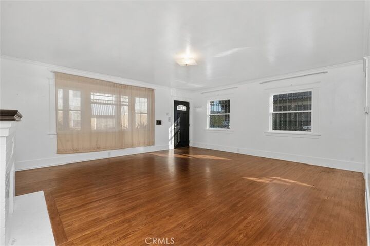 Property Photo:  1728 E Florida Street  CA 90802 