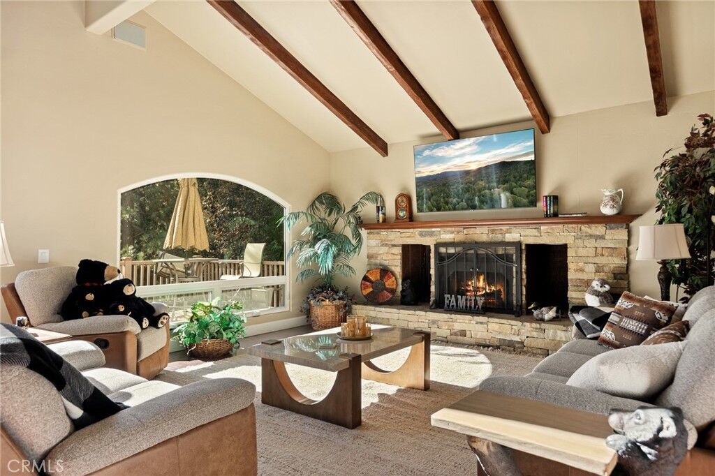 Property Photo: 174 Hillcrest Court CA 92352