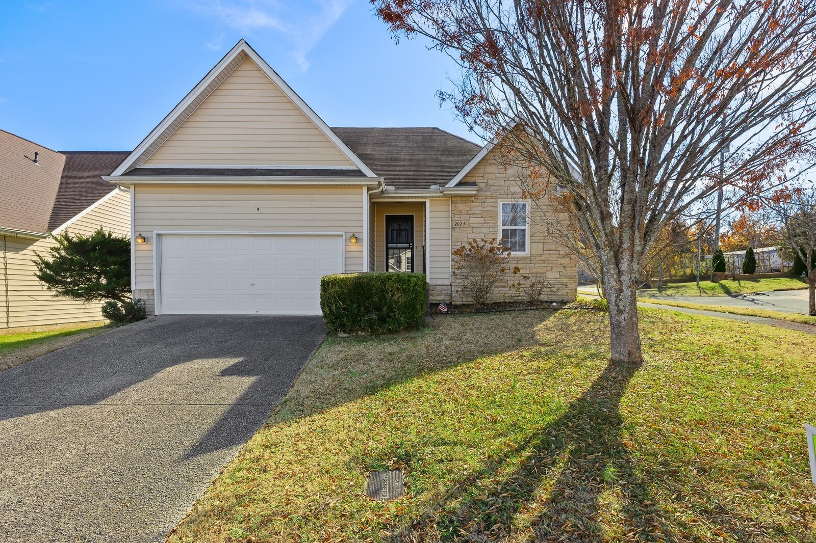 Property Photo:  2025 Green Timbers Dr  TN 37013 
