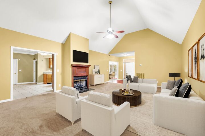 Property Photo: 453 Stonemeadow Rd TN 37043