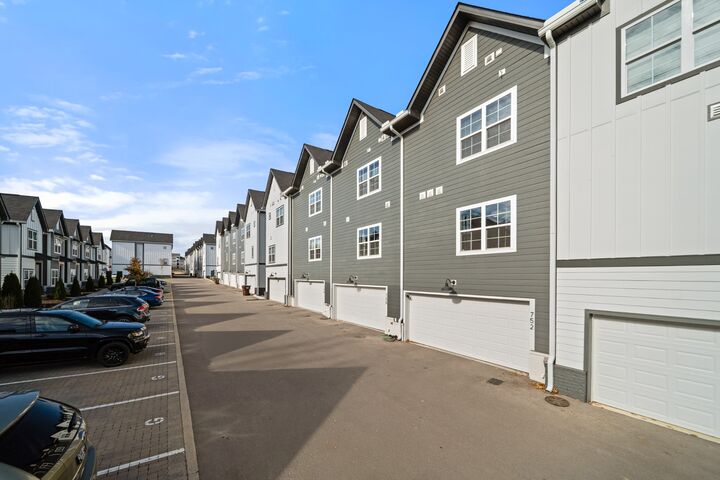 Property Photo: 752 N Dupont Ave TN 37115