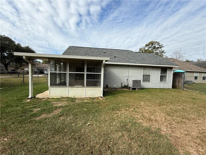 Property Photo: 28657 Berry Todd Road LA 70445