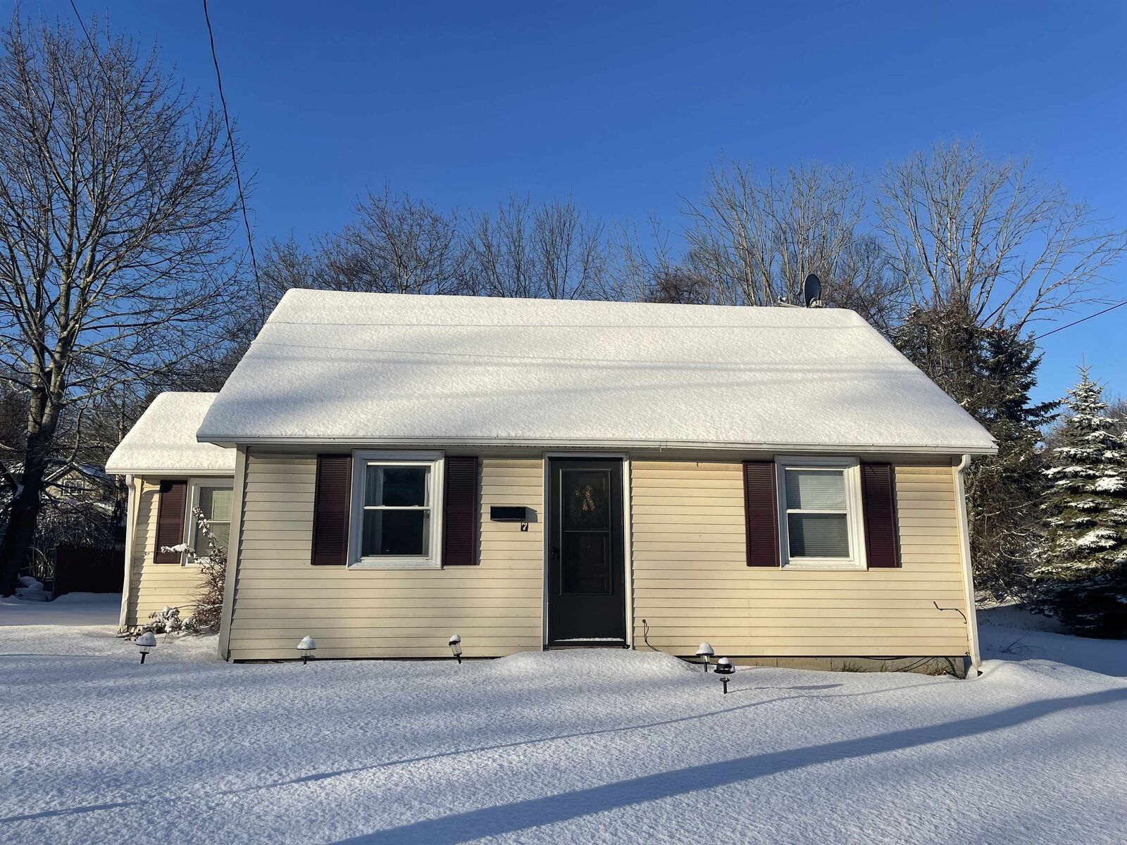 Property Photo: 7 Central Avenue NH 03801