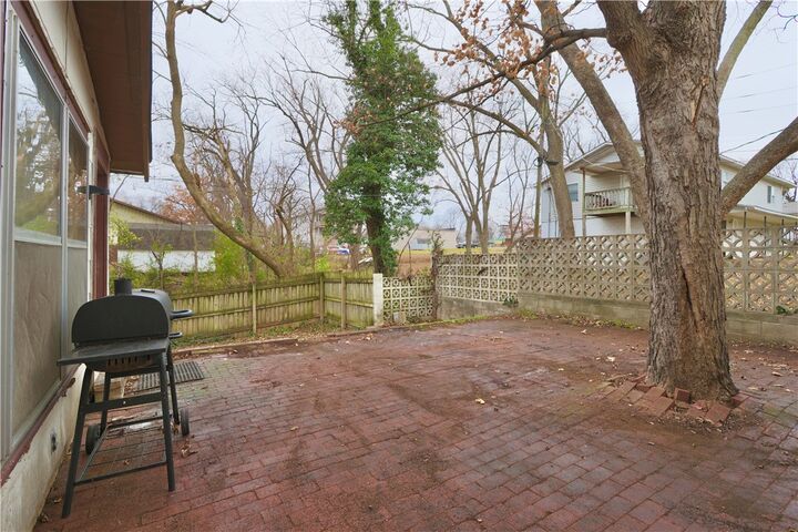 Property Photo: 412 Springfield Street AR 72616