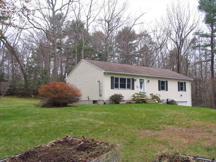 Property Photo: 20 Drury Ln MA 01540