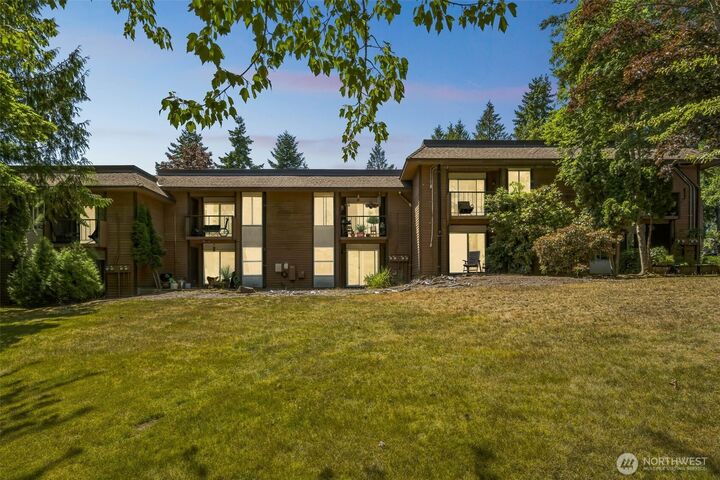 7311  224th Street SW C5  Edmonds WA 98026 photo