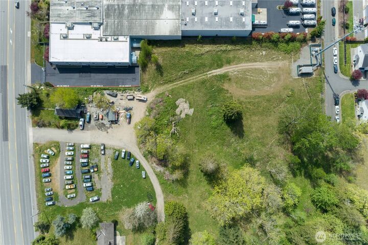 Property Photo: 200 Meridian Avenue E WA 98354