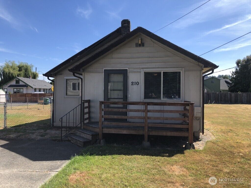 Property Photo:  210  Williams Avenue N  WA 98056 