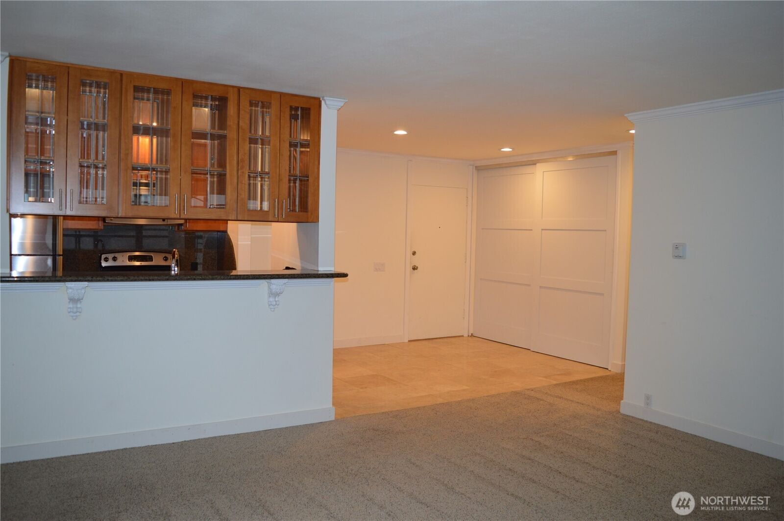 Property Photo:  6401  Lake Washington Boulevard NE 303  WA 98033 