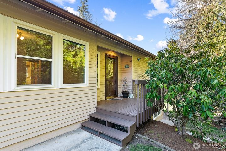 Property Photo:  759  Vista Drive  WA 98282 