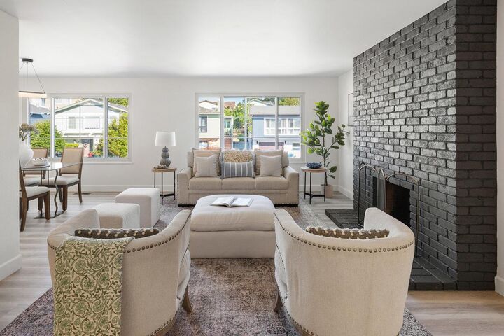 Property Photo:  15 Eastridge Circle  CA 94044 