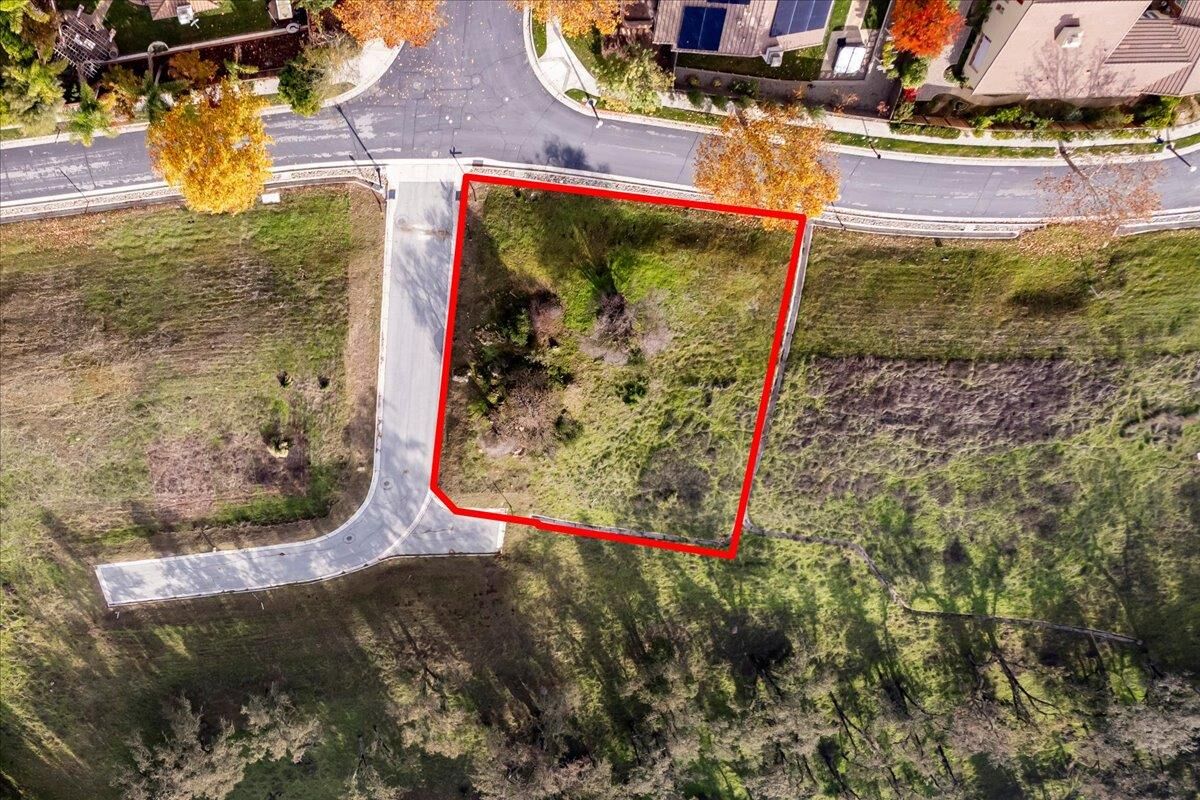 Property Photo:  2830 Berwick Avenue  CA 95020 