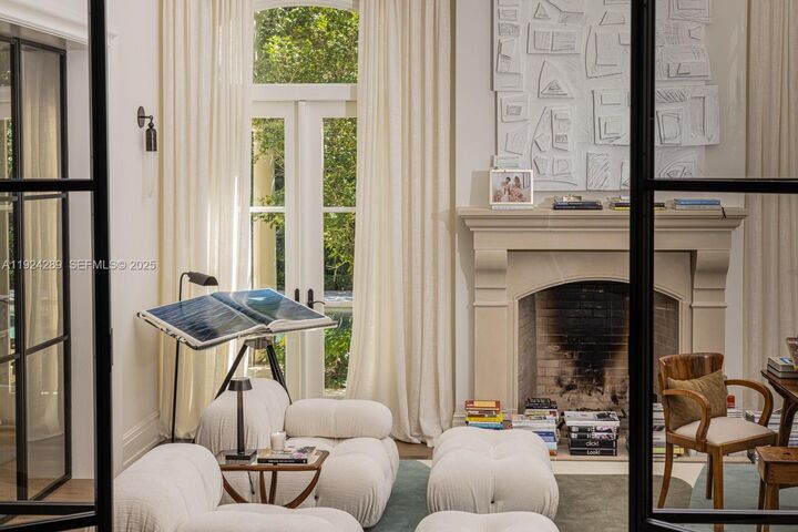 Property Photo: 155 San Souci Dr FL 33133