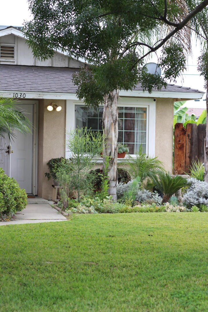 Property Photo: 1030 N Stover Street CA 93292
