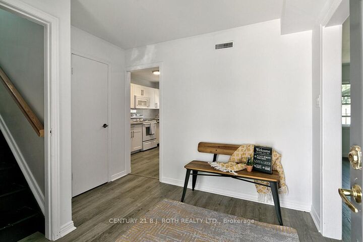 Photo de la propriété: 53 Collins Street #1 ON L9Y 2K1