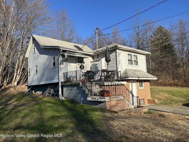 Property Photo:  129 Station  NY 12561 