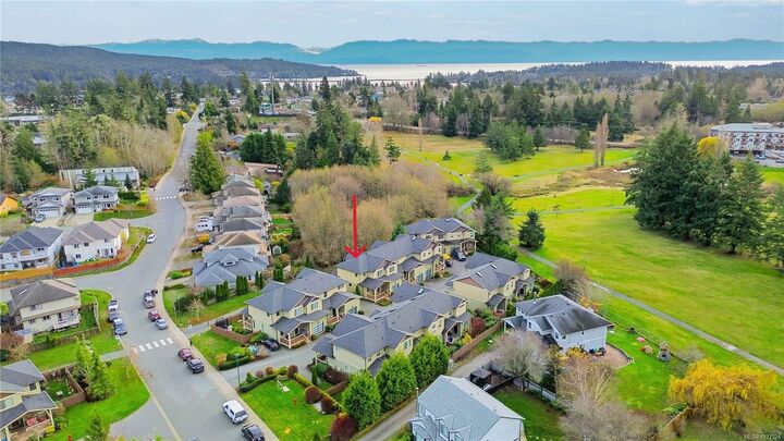 Photo de la propriété:  2248 Townsend Rd 105  BC V9Z 1M1 