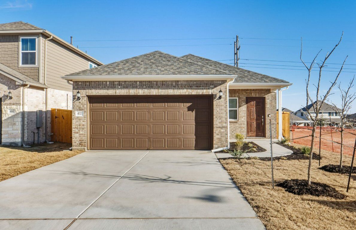 Property Photo:  472 Tailwind Drive  TX 78640 