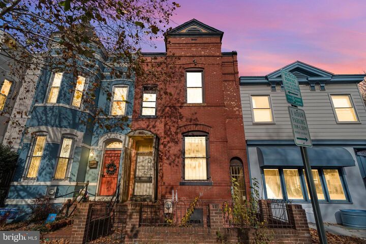 Property Photo: 1362 E Street SE DC 20003