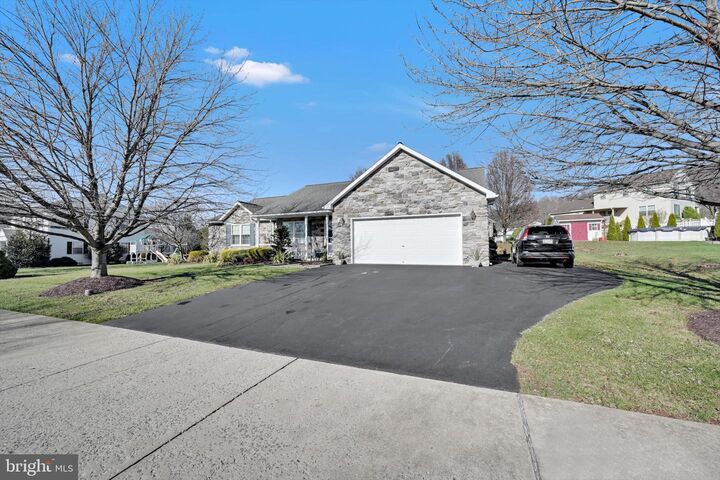 Property Photo:  139 Shalom Drive  PA 17517 