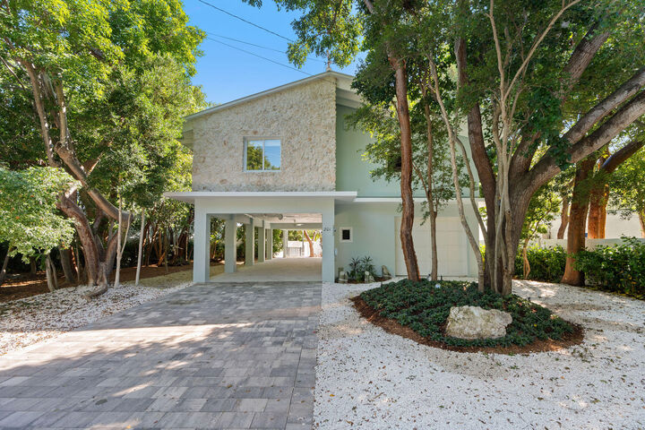 201 Harbor Drive  Tavernier FL 33036 photo