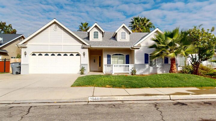 Property Photo:  2944 E Christopher Drive  CA 93720 