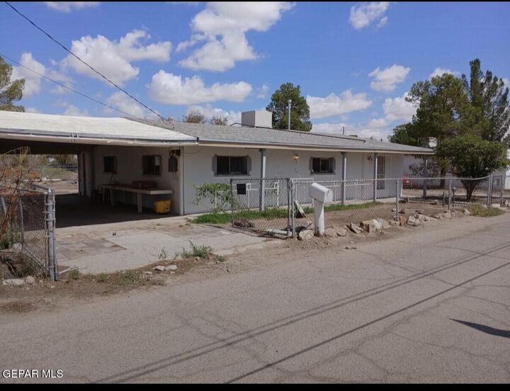 Property Photo: 602 Raymundo Street TX 79927