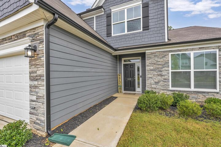 Property Photo: 620 Columbus Circle SC 29680