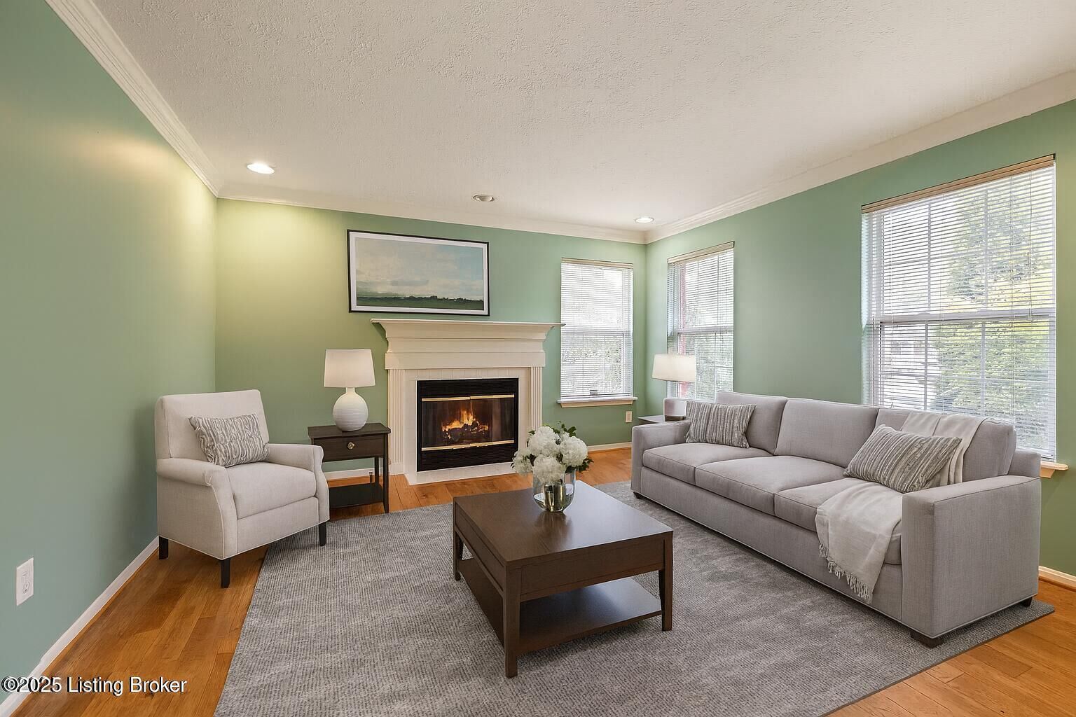 Property Photo:  7900 Ridgehurst Pl  KY 40299 