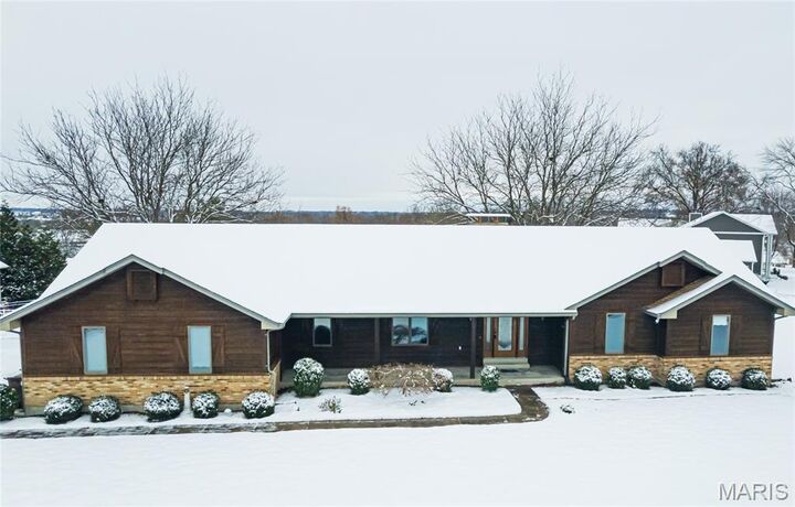 Property Photo:  206 Virginia Water Court  MO 63304 