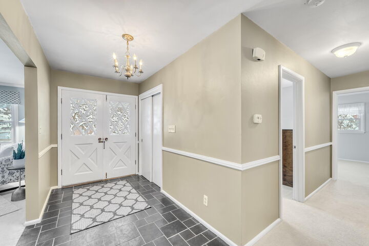 Property Photo: 9033 N Seneca Rd WI 53217