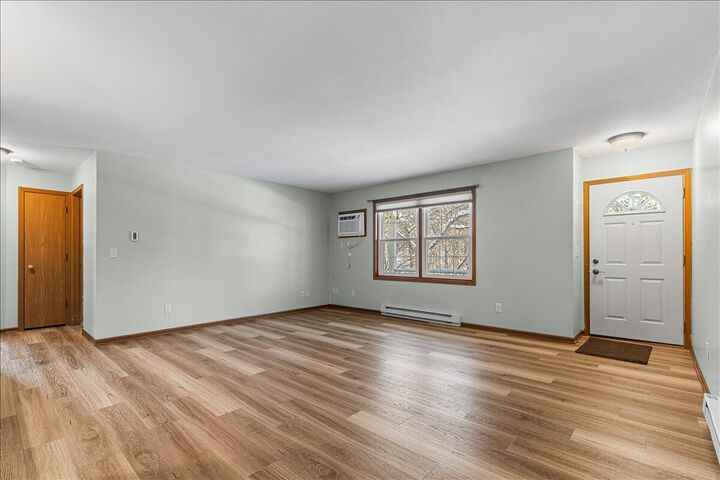 Property Photo:  831 Devonshire Ln D  WI 53090 