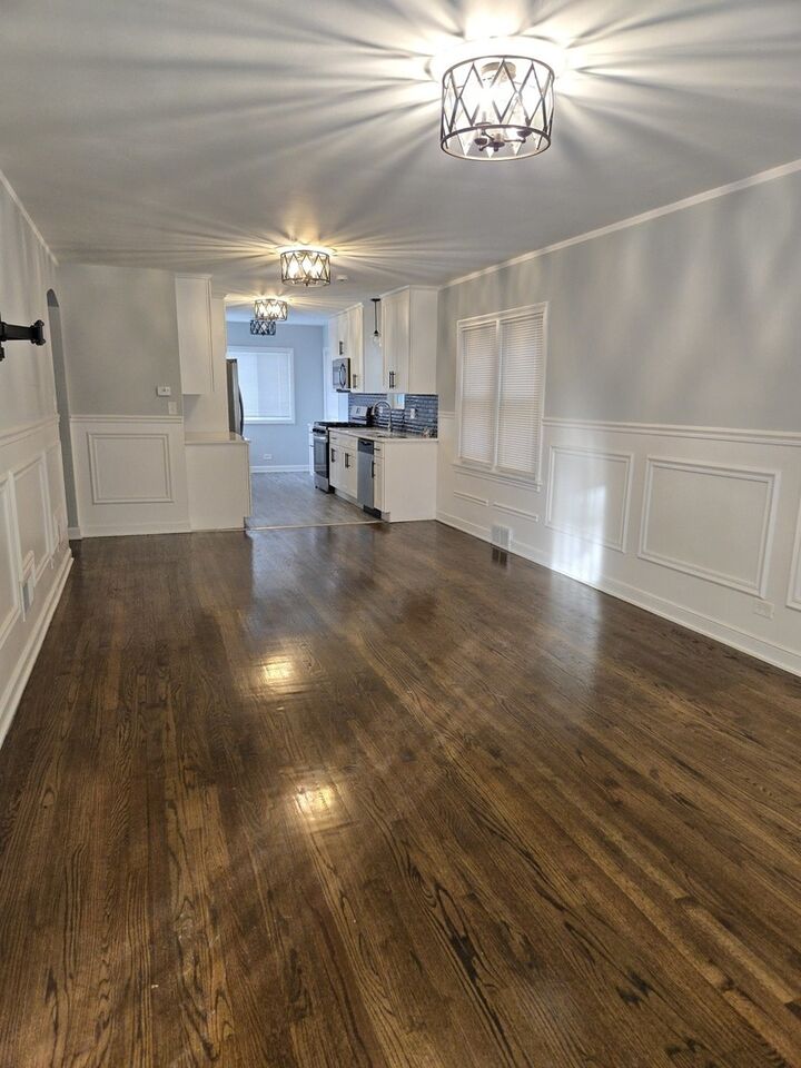 Property Photo:  8728 S Merrill Avenue  IL 60617 