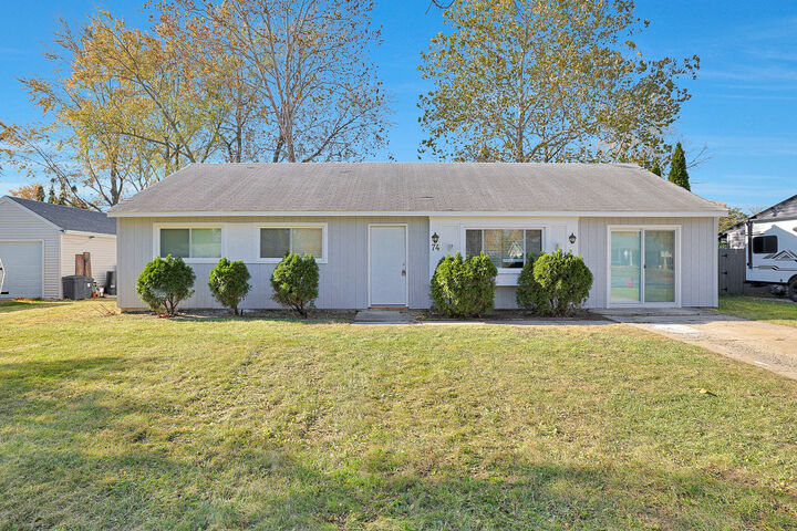 Property Photo: 74 Paddock Street IL 60538