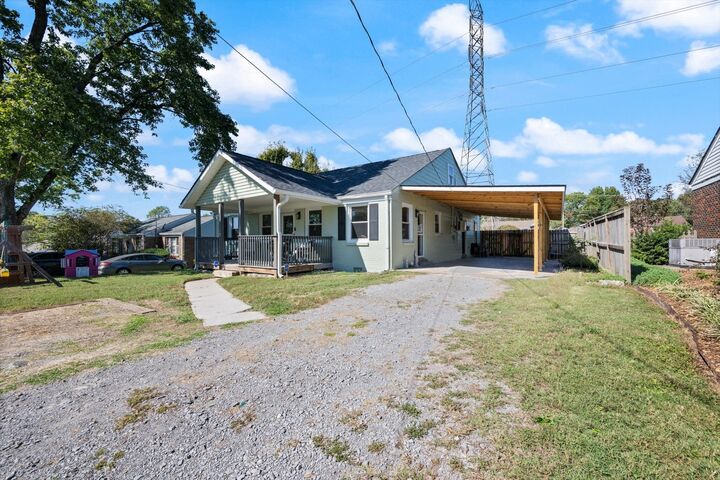 Property Photo: 3116 Cloverwood Dr TN 37214