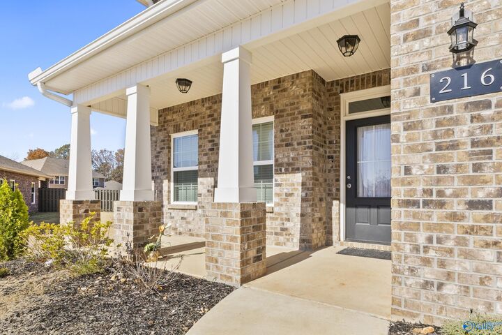 Property Photo: 216 Sunny Springs Court AL 35761