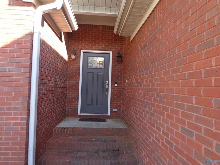 Property Photo: 902 Bellemeade Street AL 35640